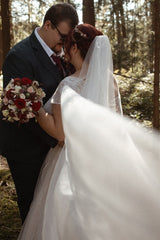 Babyonlines V-neck Short Sleeves Plus Size Wedding Dresses with Sash