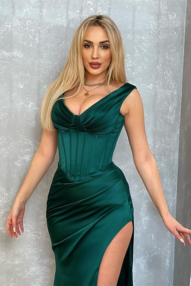 Dark Green V Neck Mermaid Long Prom Dress with Split and Pleated