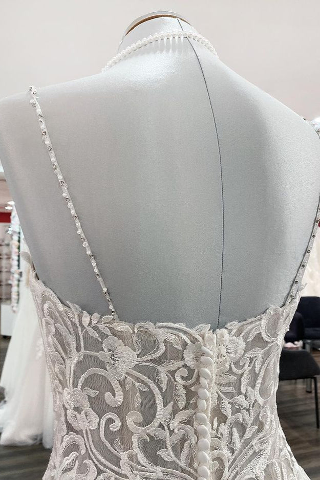 V-Neck Spaghetti Strap Ball Gown Tulle Wedding Dress with Lace Ruffles