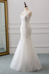 V-Neck Tulle Long Mermaid Wedding Dress with Beading