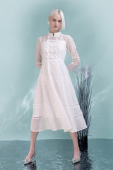 Babyonlines White Long Sleeves High Neck A-line Long Dresses
