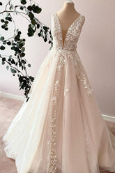 Wide Strap Sweetheart A-Line Wedding Dress with Tulle and Lace Appliques