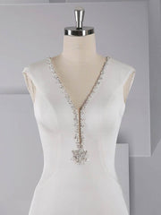 Beautiful Trumpet/Mermaid V-neck Stretch Crepe Wedding Dresses with Beading and Sweep Train