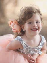 Classy Ball Gown Flower Girl Dresses with Scoop Neck Tulle Sequined Floor-length and Backless Design