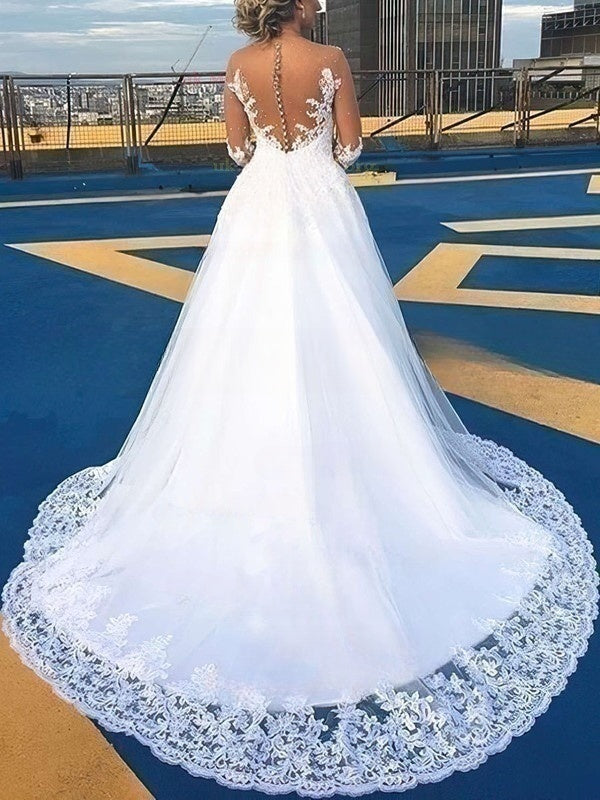 Elegant Ball Gown V-neck Tulle Court Train Wedding Dress With Beading