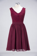 Elegant Lace V-Neck Short Burgundy Chiffon Bridesmaid Dress with Ruffle-Babyonlines