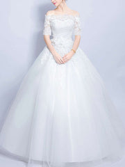 Elegant Off-the-shoulder Appliques Lace Ball Gown Wedding Dress