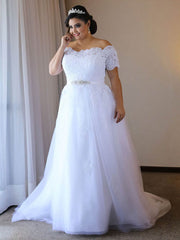 Exquisite Ball Gown Wedding Dress with Off-the-shoulder Tulle Sweep Train and Appliques Lace
