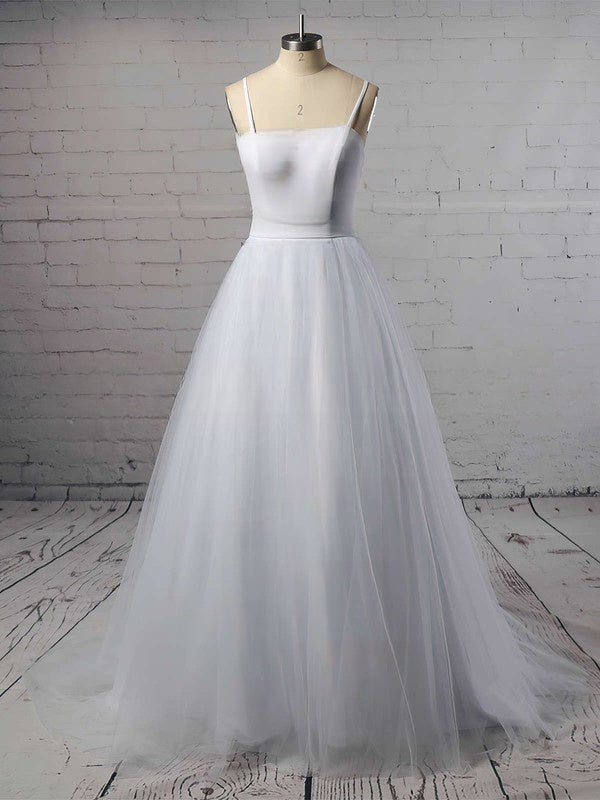 Gorgeous Sweetheart Tulle Ball Gown Wedding Dress with Sashes / Ribbons