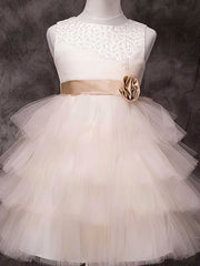 Knee-length Ball Gown Flower Girl Dress with Scoop Neck and Satin Sashes / Ribbons