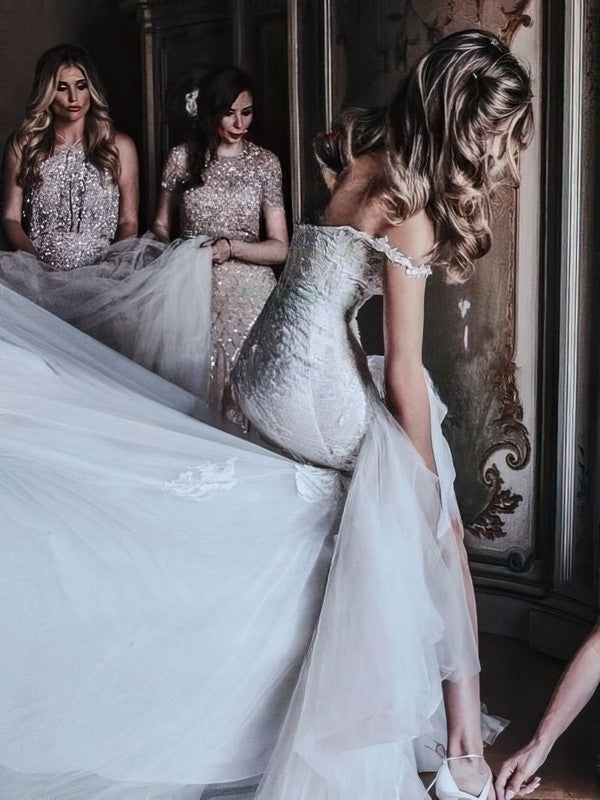 Look Elegant in Trumpet/Mermaid Off-the-shoulder Tulle Court Train Wedding Dresses With Appliques Lace
