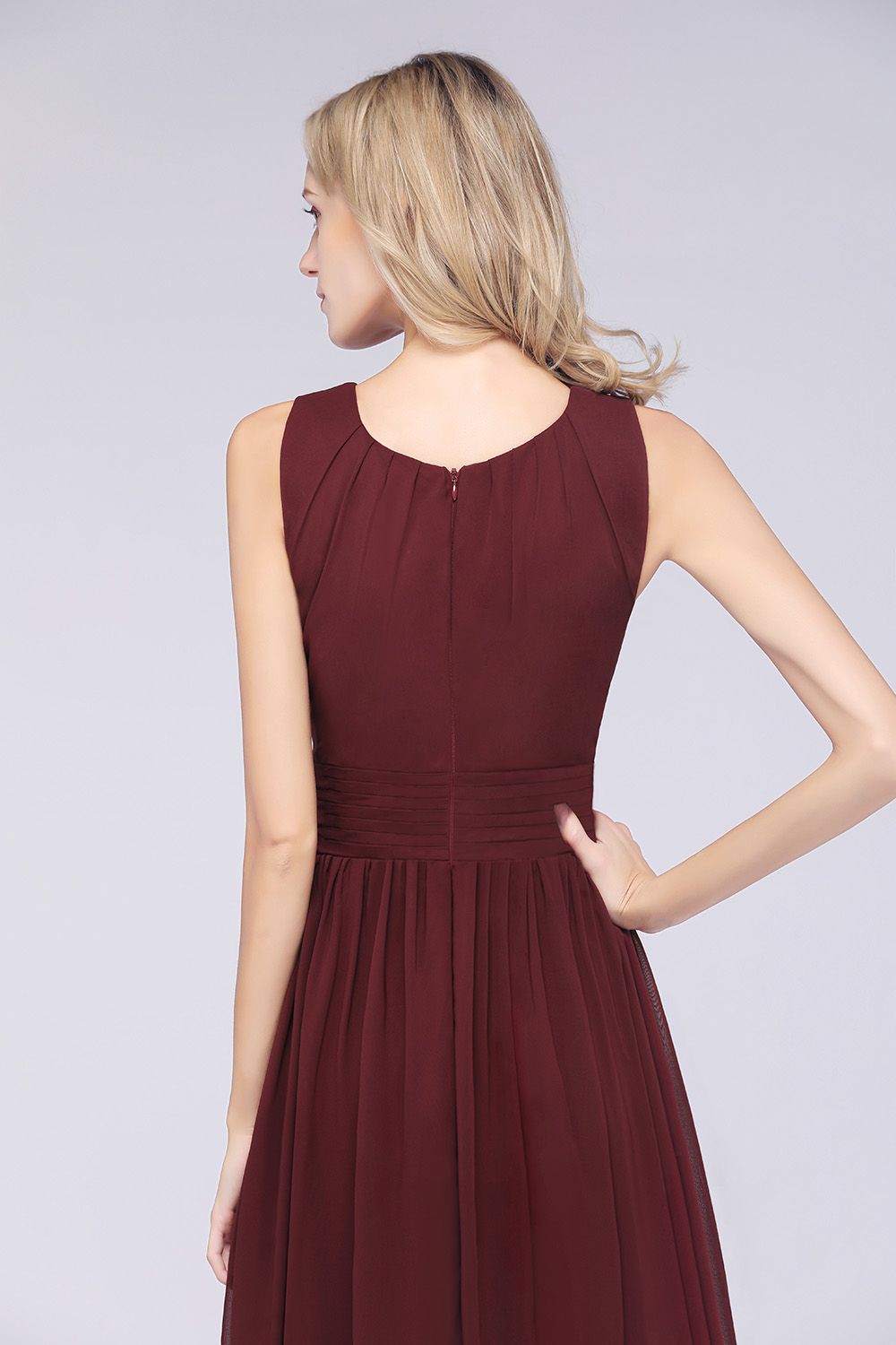 Modest Round-Neck Sleeveless Burgundy Bridesmaid Dresses with Ruffles-Babyonlines