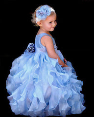 Organza Floor-length Flower Girl Dresses with a Ball Gown Scoop Neck
