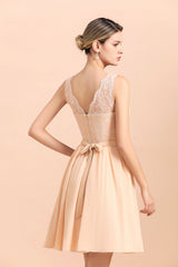 Pretty V-Neck Chiffon Lace Short Bridesmaid Dress with Ruffles Online-Babyonlines