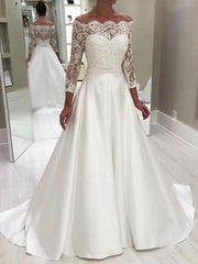 Stunning Off-the-Shoulder Ball Gown Wedding Dress with Appliques Lace and Sweep Train