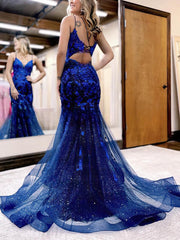 Stunning Trumpet/Mermaid Prom Dress with Glitter Appliques and Lace Sweep Train