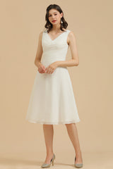 V-Neck Knee-length Chiffon Bridesmaid Dress online-Babyonlines