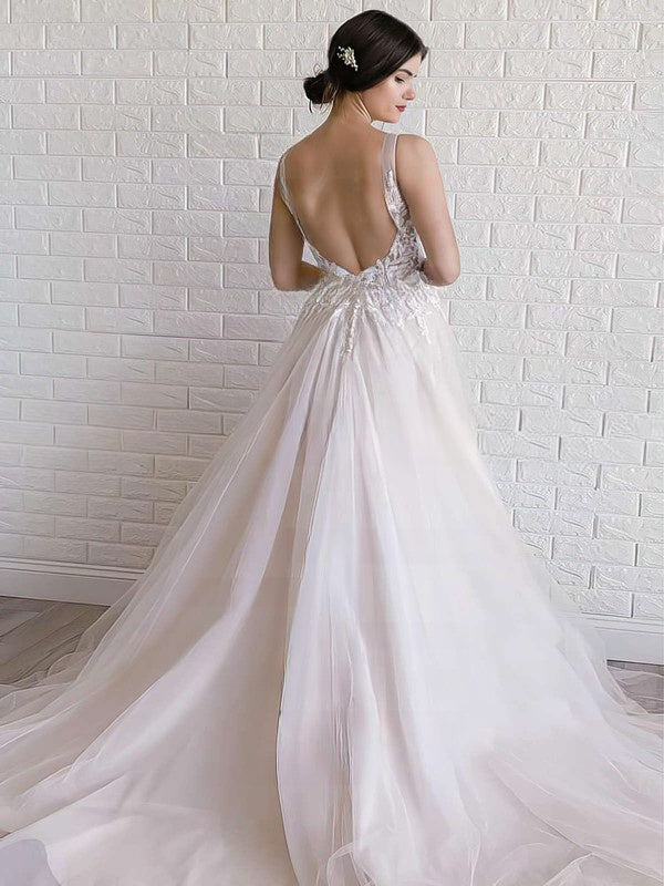 V-neck Tulle Ball Gown Wedding Dress With Appliques Lace and Sweep Train