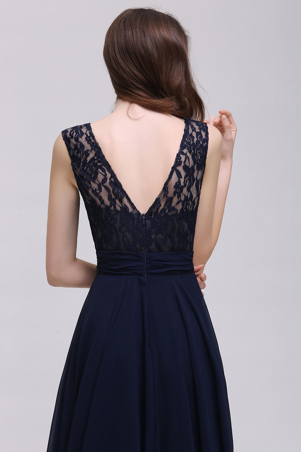 Vintage Lace Scoop Sleeveless Dark Blue Bridesmaid Dress with V-Back-Babyonlines