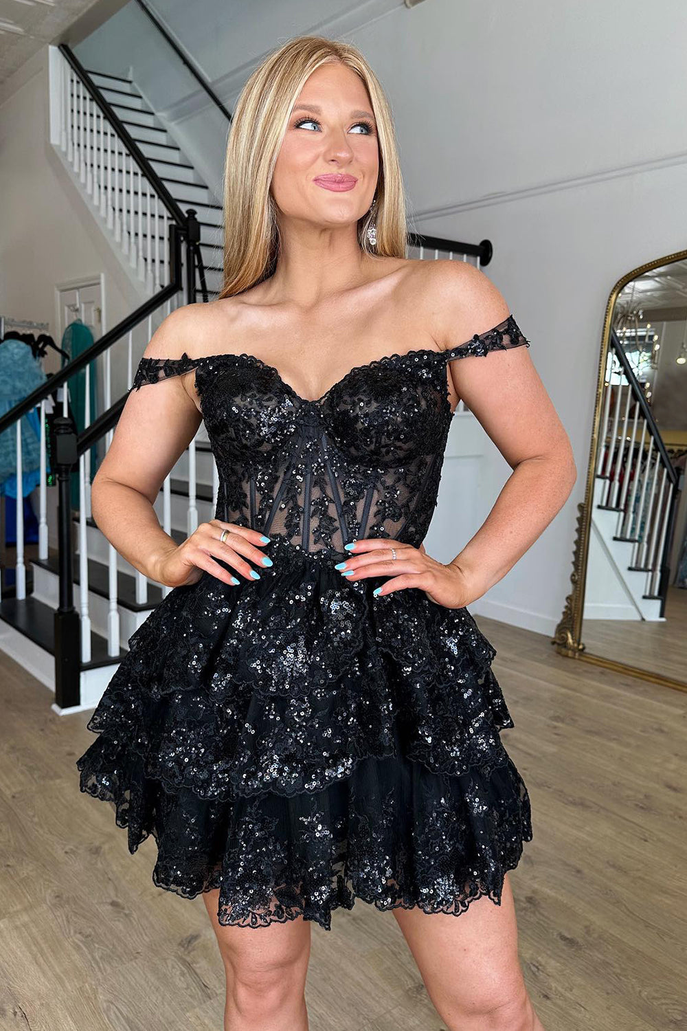 Sparkly Grey A-Line Tiered Lace Short Homecoming Prom Dress