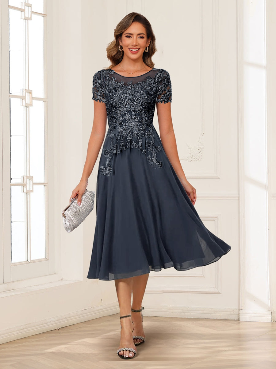 A Line Princess Scoop Neck Short Sleeve Chiffon Mother of the Bride Dress with Applique