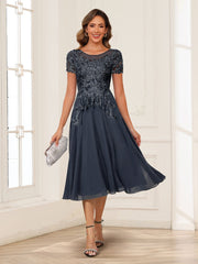 A Line Princess Scoop Neck Short Sleeve Chiffon Mother of the Bride Dress with Applique