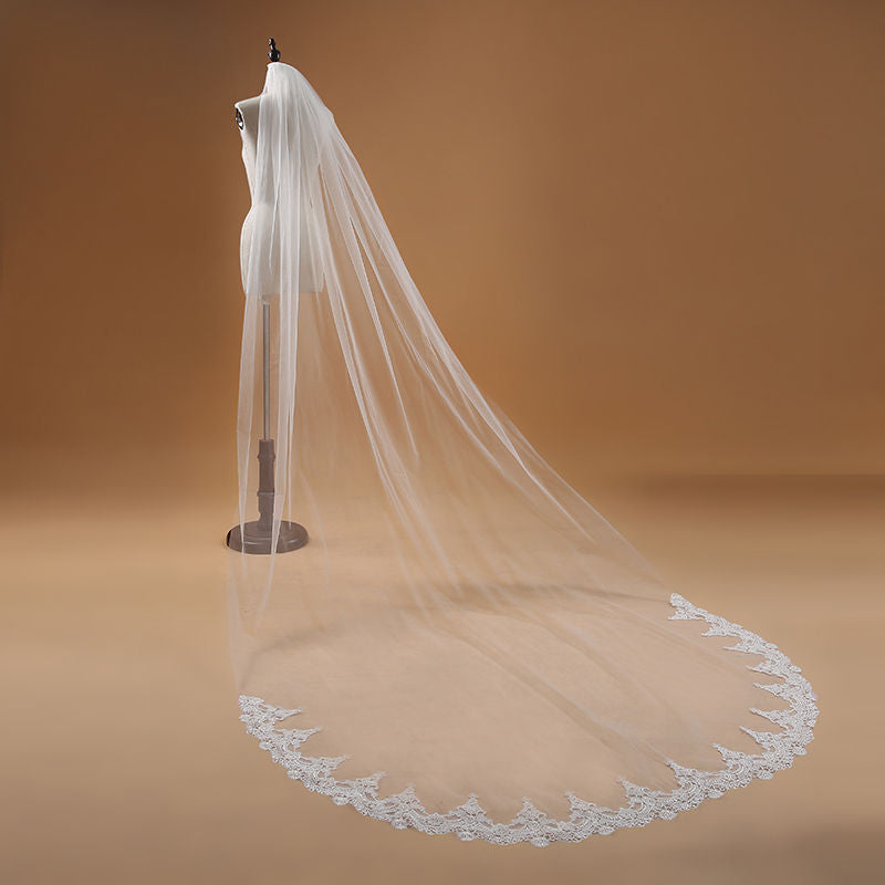 Simple Lace Edge One Tier Tulle Long Wedding Veil