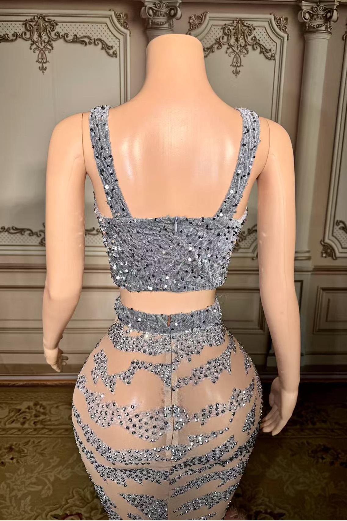 V-neck Sleeveless Feather Mermaid Sequins Long Prom Dress-babyonlines 