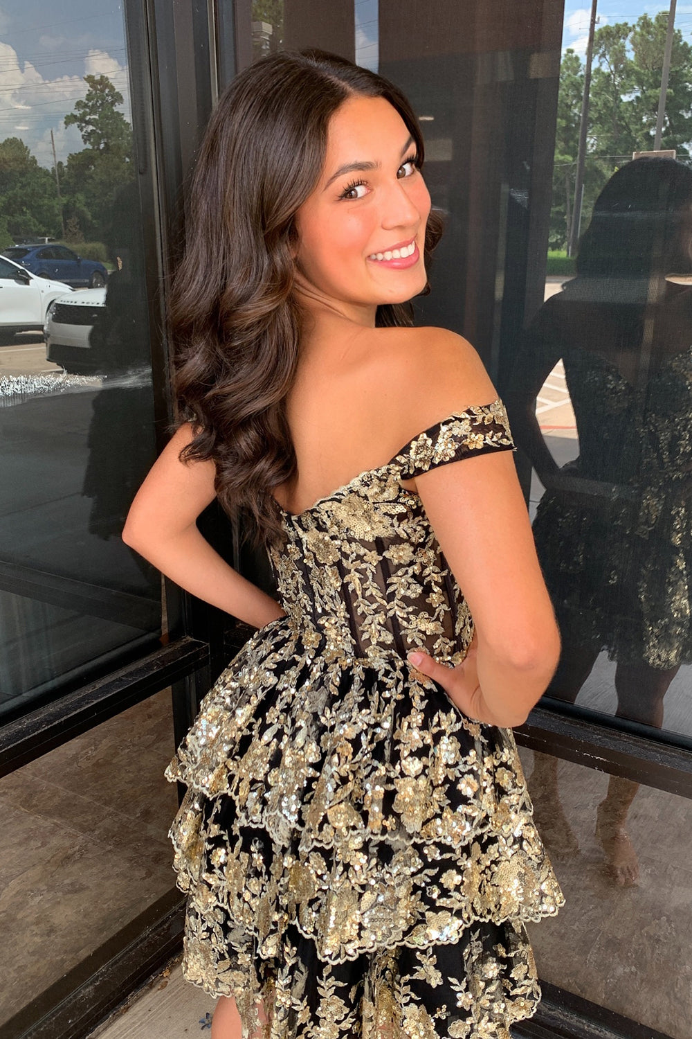 Sparkly Grey A-Line Tiered Lace Short Homecoming Prom Dress