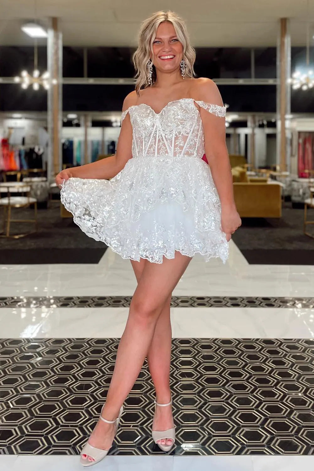 Sparkly Grey A-Line Tiered Lace Short Homecoming Prom Dress