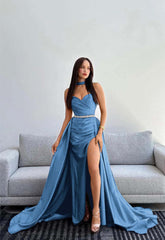 Black Halter Strapless Sweetheart Mermaid Prom Dress with Split and Gloves