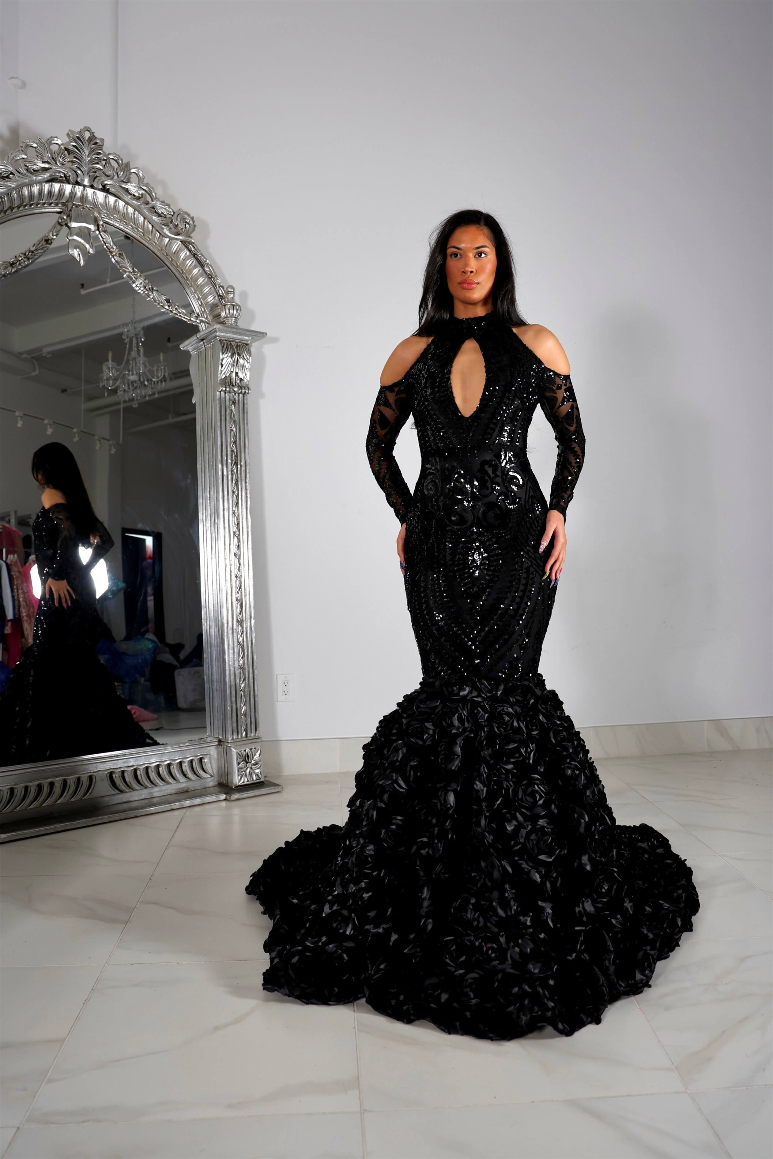 Black Long Sleeve Mermaid Prom Dress with Flower and Appliques