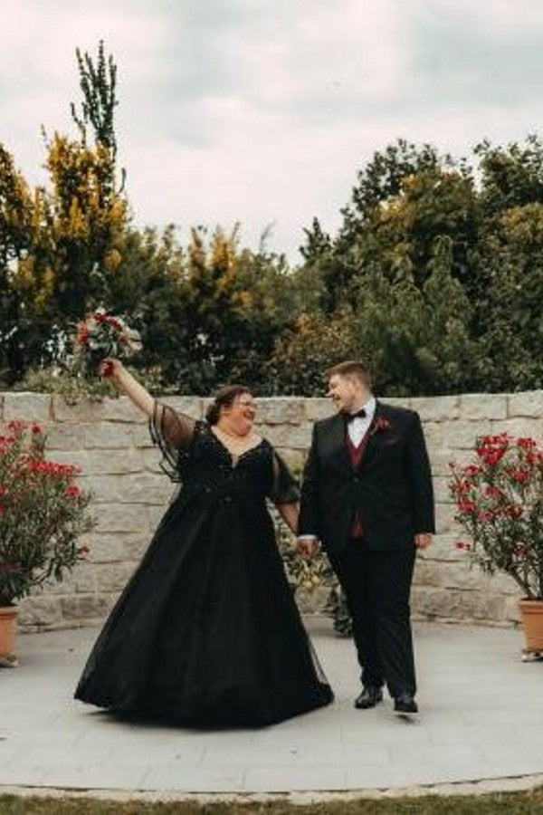 Babyonlines Black V-neck Half Sleeves Plus Size A-line Wedding Dresses