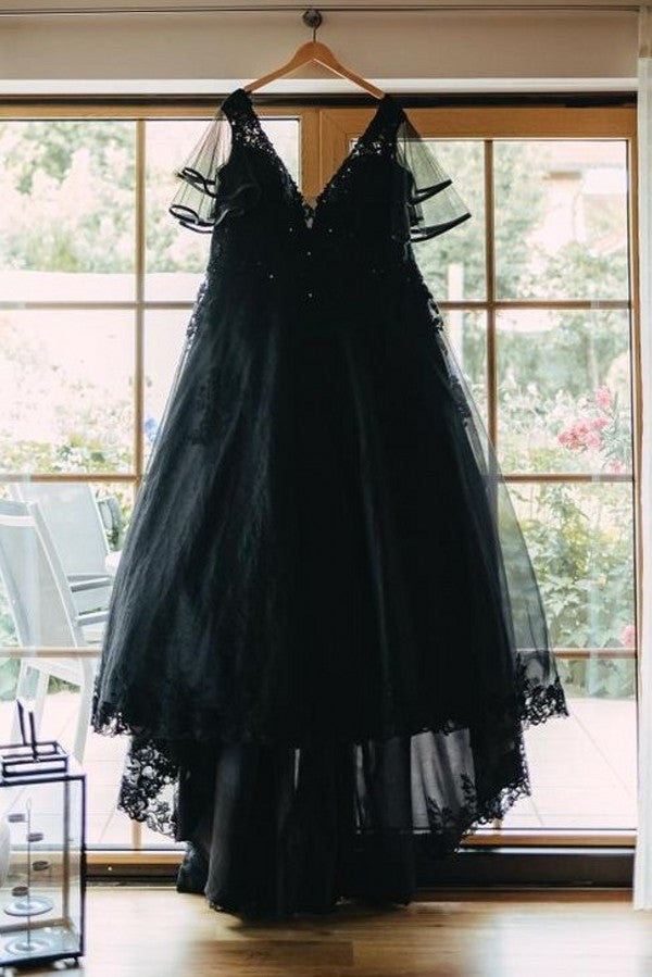 Babyonlines Black V-neck Half Sleeves Plus Size A-line Wedding Dresses