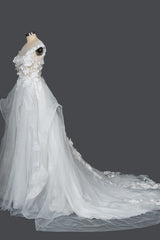 Cap Sleeve Jewel Neck Ball Gown Wedding Dress with Floral Appliques