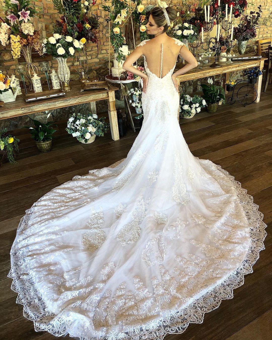 Charming Long Sweetheart Mermaid Wedding Dress with Cap Sleeves and Lace