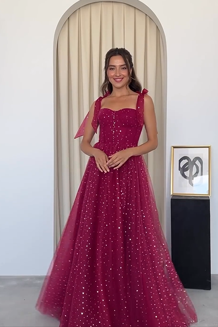 Charming Sweetheart Tulle Long Prom Dress with Sequins