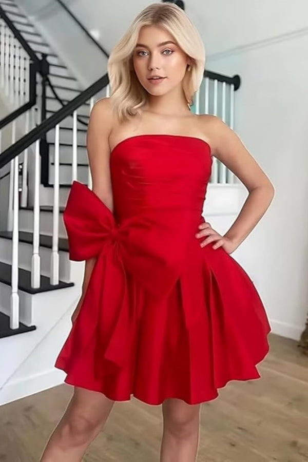 Chic A-line Sleeveless Strapless Ruched Lace Up Short Homecoming Dresses with Bow