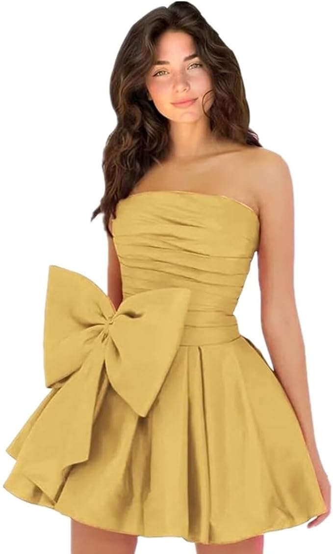 Chic A-line Sleeveless Strapless Ruched Lace Up Short Homecoming Dresses with Bow