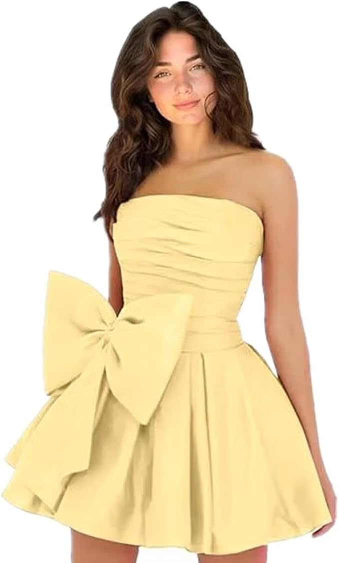 Chic A-line Sleeveless Strapless Ruched Lace Up Short Homecoming Dresses with Bow