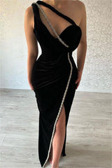 Chic Black Velvet One Shoulder Long Prom Dress with Split and Pleated