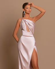 Chic One Shoulder Mermaid Pleated Prom Dress with Split