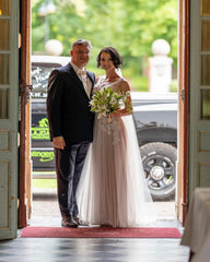 Deep V-neck A-Line Wedding Dress Floor-length With Backless Design Lace Appliques Tulle
