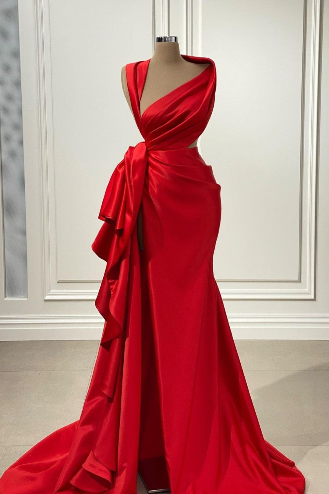 Elegant Red Long Prom Dress with High Split