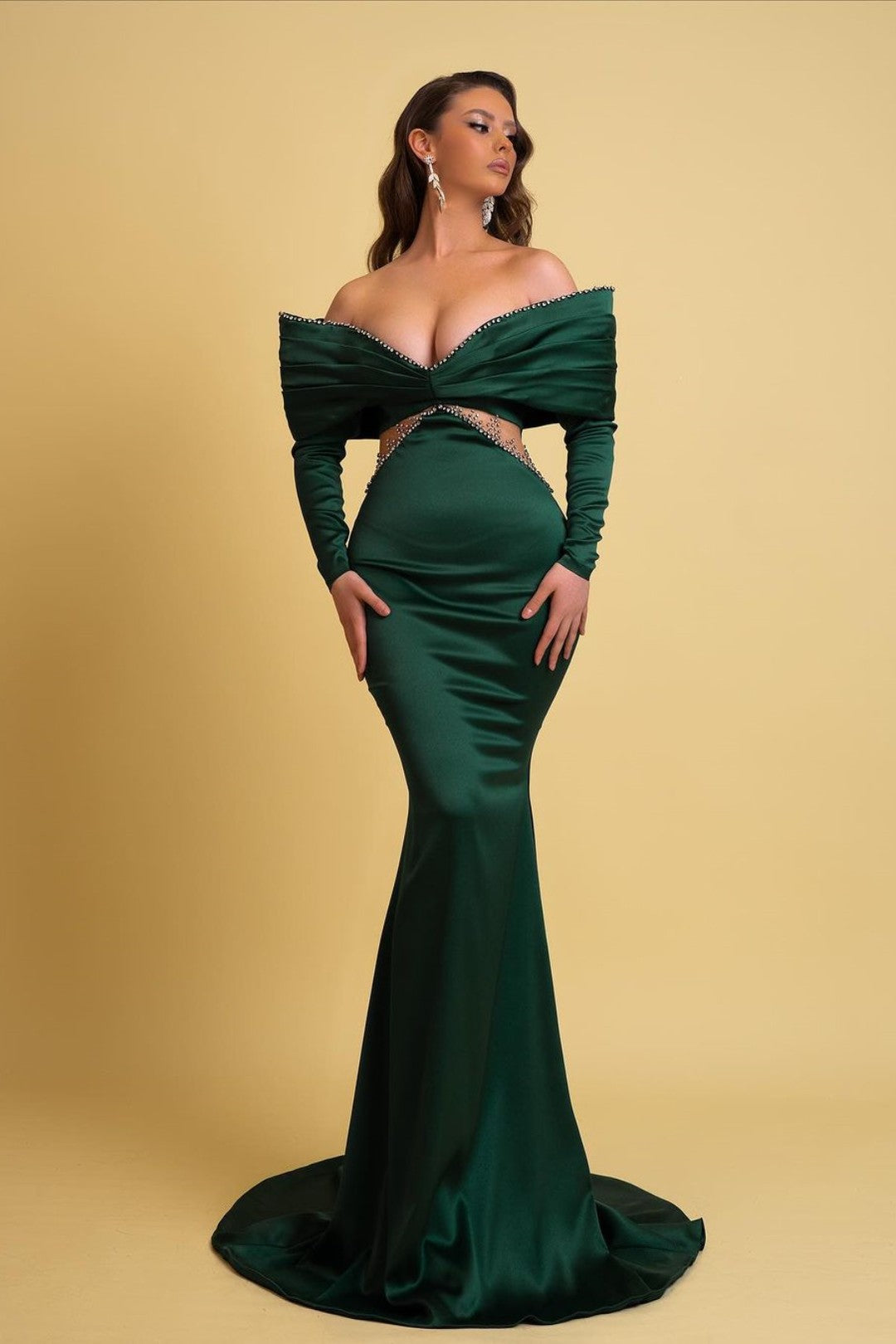 Emerald Green Off the Shoulder Long Sleeve V Neck Mermaid Prom Dress