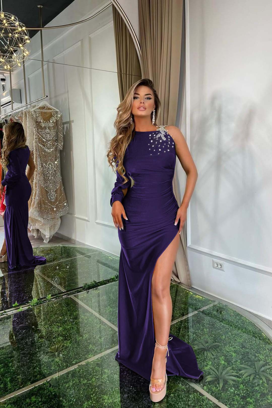 One Shoulder Green Satin Prom Dress with Long Sleeve and Split