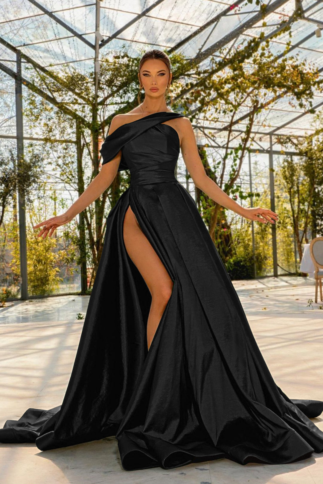 Elegant One Shoulder Green Satin Prom Dress with High Split