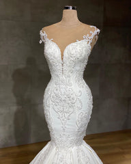 Lace Sweetheart V-Neck Sleeveless Mermaid Wedding Dress with Appliques