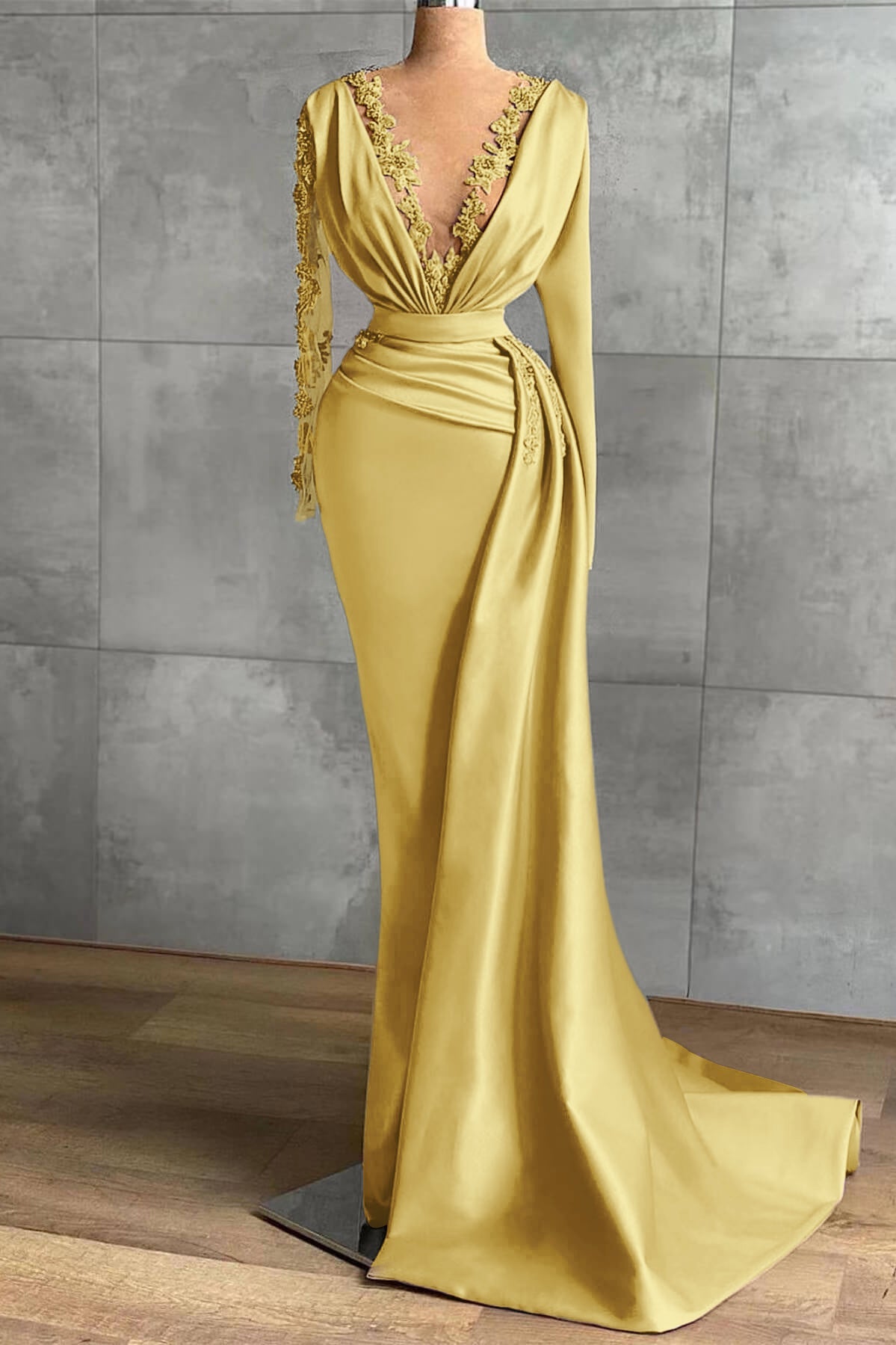 V-Neck Long Sleeve Mermaid Long Prom Dress with Ruffles and Appliques