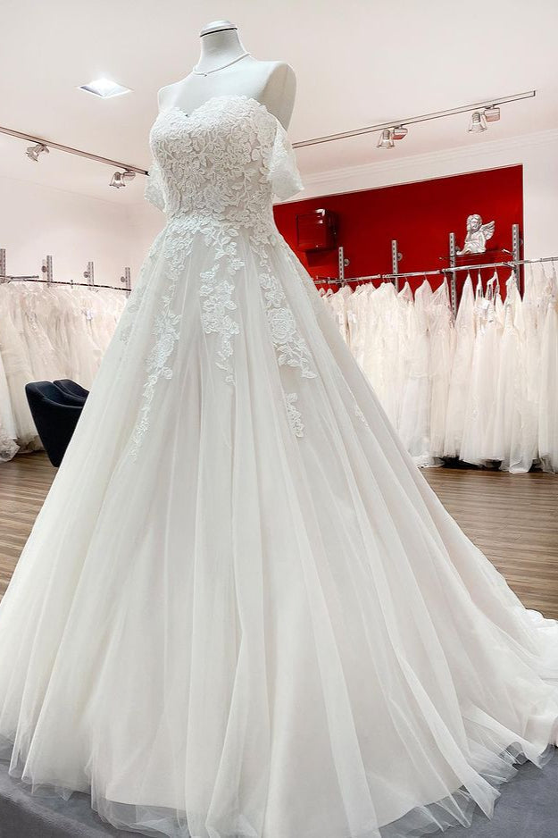 Modest Off-the-Shoulder Princess Wedding Dress with Tulle Lace Ruffles
